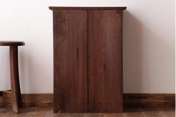 レトロ家具　昭和レトロ　簡素な作りと古い木の質感が味のある収納棚(オープン棚)