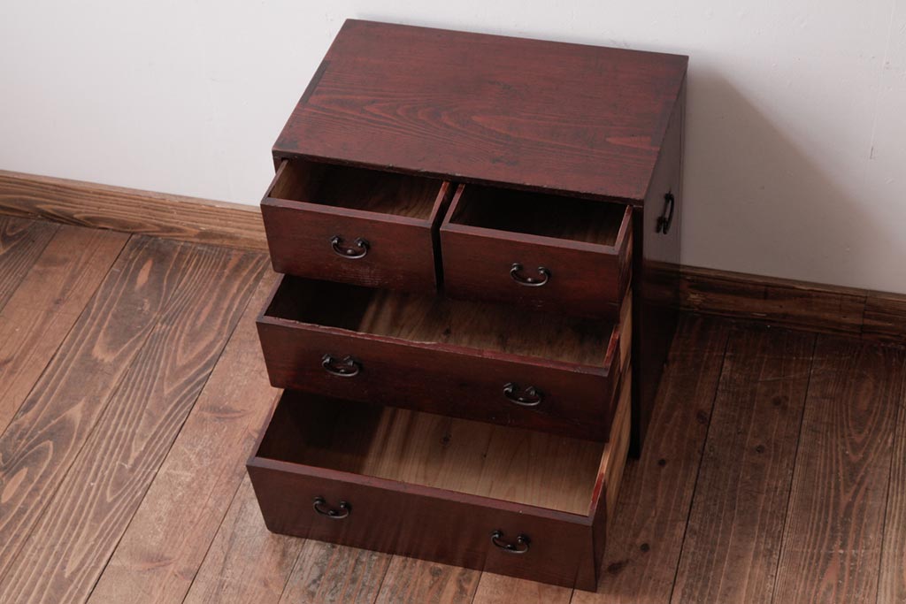 アンティーク家具　和製アンティーク　漆塗り　風合いが趣き深い小箪笥(小引き出し、小物入れ)