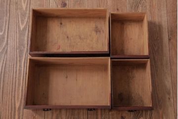 アンティーク家具　和製アンティーク　漆塗り　風合いが趣き深い小箪笥(小引き出し、小物入れ)