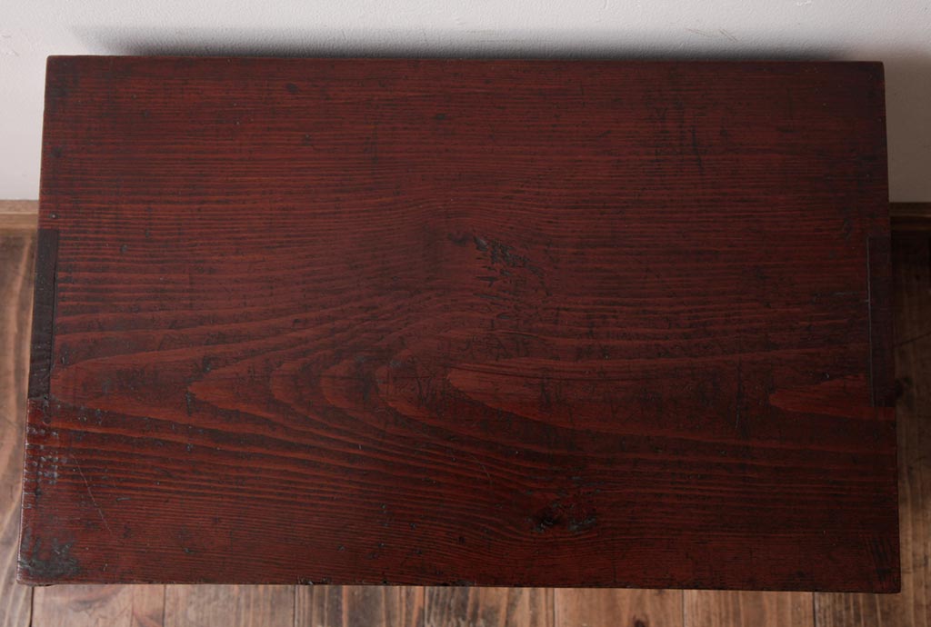 アンティーク家具　和製アンティーク　漆塗り　風合いが趣き深い小箪笥(小引き出し、小物入れ)