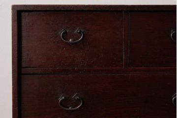 アンティーク家具　和製アンティーク　漆塗り　風合いが趣き深い小箪笥(小引き出し、小物入れ)