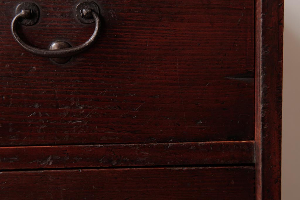 アンティーク家具　和製アンティーク　漆塗り　風合いが趣き深い小箪笥(小引き出し、小物入れ)