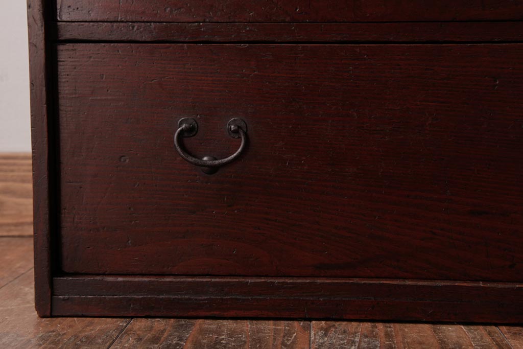 アンティーク家具　和製アンティーク　漆塗り　風合いが趣き深い小箪笥(小引き出し、小物入れ)