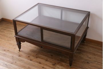 アンティーク家具　和製アンティーク　激レア!　時計店で使われていたシックなガラスケース(ショーケース、ディスプレイケース)(1)