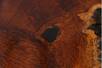 ヴィンテージ家具　ビンテージ　花梨(カリン)材　鳥眼杢　厚い天板が存在感を放つ座卓(テーブル)