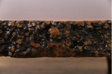 ヴィンテージ家具　ビンテージ　花梨(カリン)材　鳥眼杢　厚い天板が存在感を放つ座卓(テーブル)