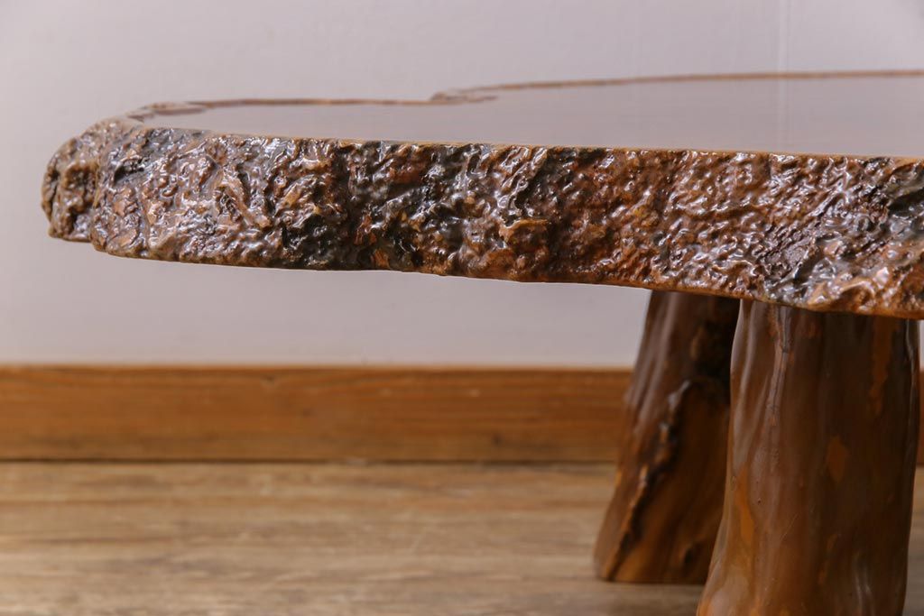 ヴィンテージ家具　ビンテージ　花梨(カリン)材　鳥眼杢　厚い天板が存在感を放つ座卓(テーブル)