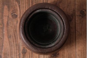 アンティーク雑貨　和製アンティーク　桐材のやわらかな風合いが魅力の小振りなくり抜き火鉢(木製火鉢、丸火鉢、鉢カバー)(1)