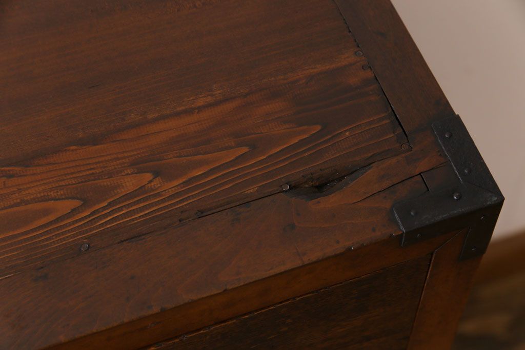 アンティーク家具　大正昭和初期　カバ材　上品な和の趣あふれる帳場箪笥(収納棚)