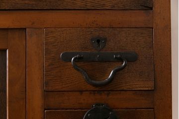 アンティーク家具　大正昭和初期　カバ材　上品な和の趣あふれる帳場箪笥(収納棚)