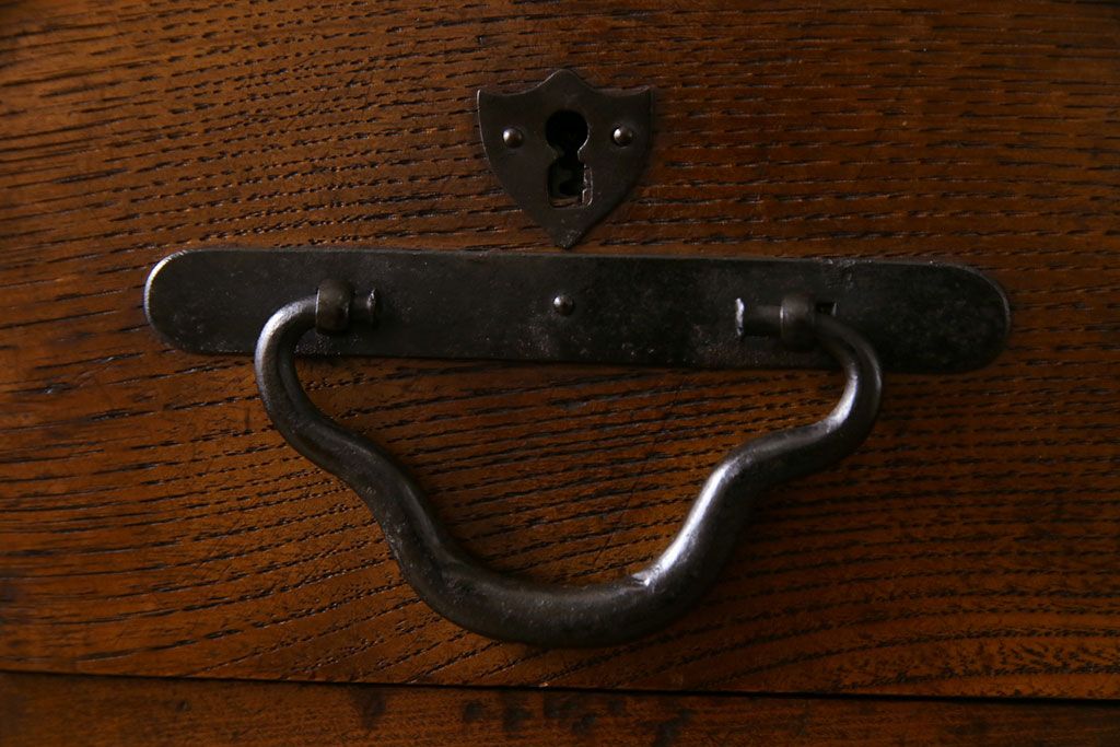 アンティーク家具　大正昭和初期　カバ材　上品な和の趣あふれる帳場箪笥(収納棚)