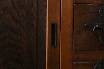 アンティーク家具　大正昭和初期　カバ材　上品な和の趣あふれる帳場箪笥(収納棚)