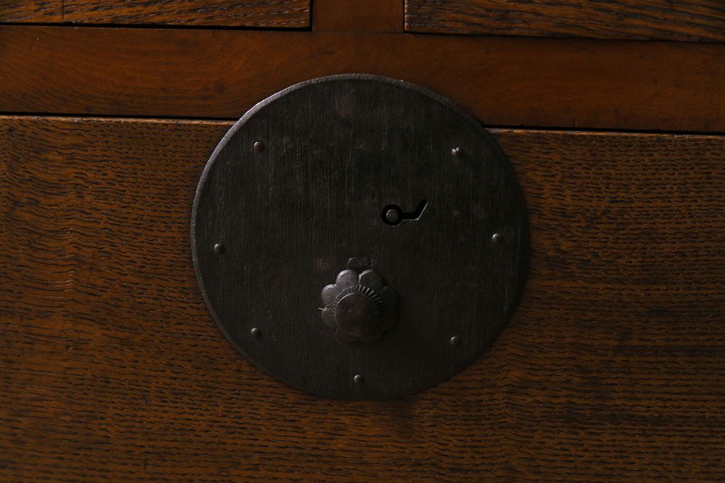 アンティーク家具　大正昭和初期　カバ材　上品な和の趣あふれる帳場箪笥(収納棚)