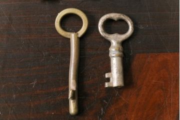 アンティーク雑貨　アンティーク　シャビーな雰囲気が魅力的なキー(鍵、カギ)5本セット