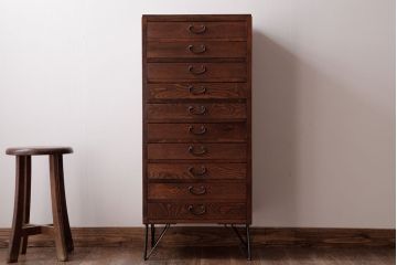 レトロ家具　昭和レトロ　タモ・ブナ材　鉄脚付き　ワークスペースにおすすめな温もり溢れる縦型小引き出し(サイドチェスト)