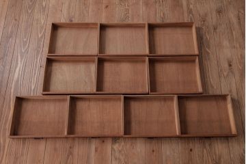 レトロ家具　昭和レトロ　タモ・ブナ材　鉄脚付き　ワークスペースにおすすめな温もり溢れる縦型小引き出し(サイドチェスト)