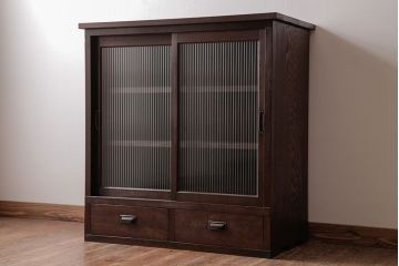 アンティーク家具　和製アンティーク　天板リメイク　モダンシックな雰囲気漂う収納棚(カウンターテーブル、食器棚、本箱)