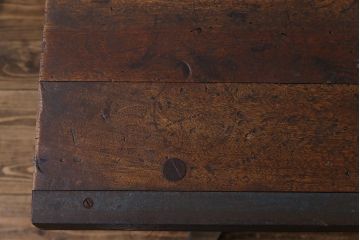 ヴィンテージ家具　ビンテージ　ジャンクさが魅力的なアイアンフレームの作業台(鉄脚テーブル)(3)