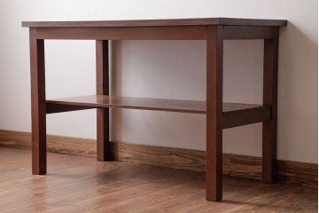 レトロ家具　昭和レトロ　天板樺無垢材　味わいのある風合いの棚板付きテーブル(センターテーブル、飾り台)