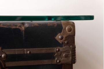 アンティーク雑貨　リメイク品　脚付き　ヴィンテージスタイルにおすすめなトランクセンターテーブル(ローテーブル、ビンテージ)