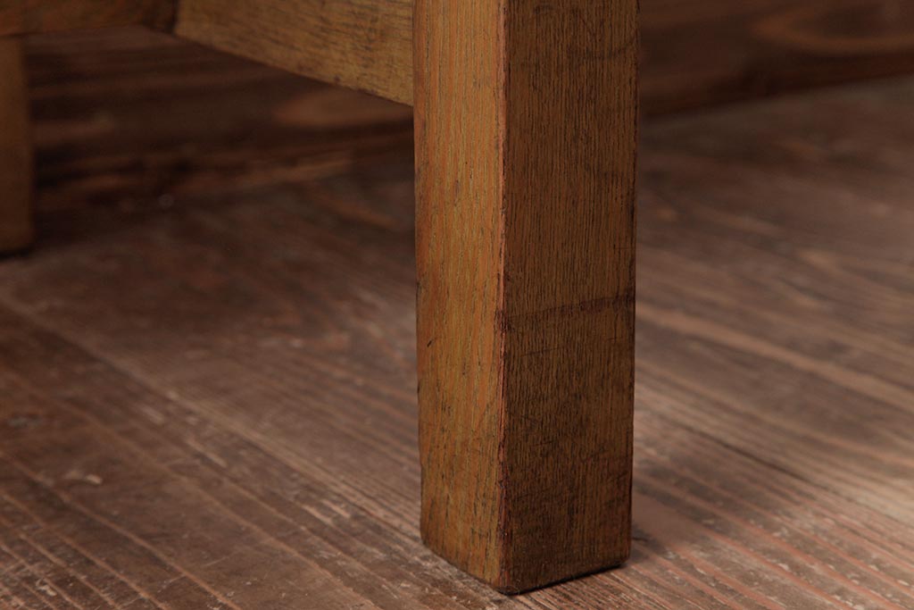 レトロ家具　昭和レトロ　さりげない個性が光るフック付きテーブル(ワークデスク、在宅ワーク、在宅用、作業台)