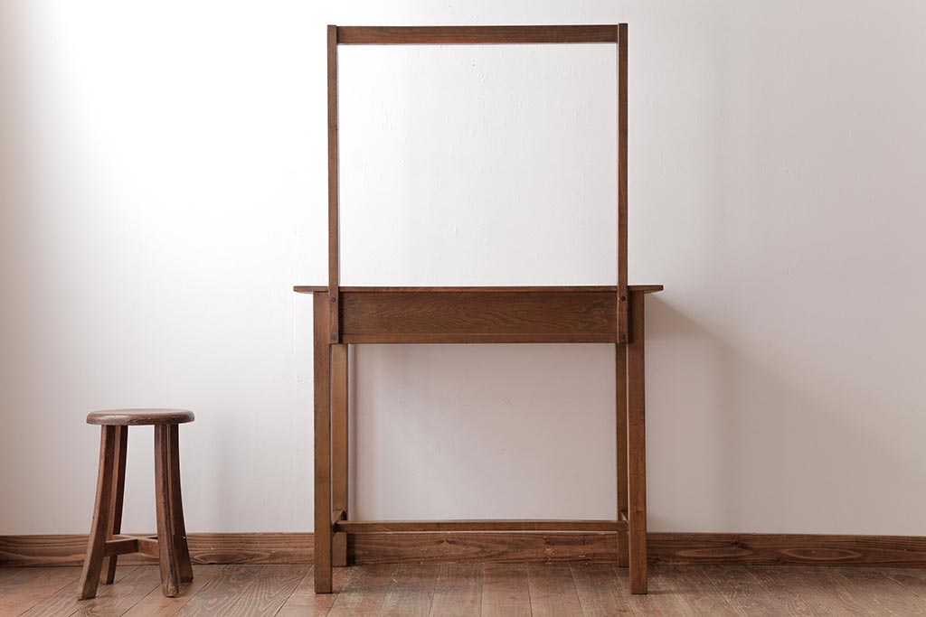 レトロ家具　昭和レトロ　さりげない個性が光るフック付きテーブル(ワークデスク、在宅ワーク、在宅用、作業台)