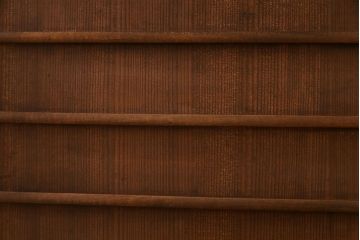 アンティーク家具　上手物　カバ材・柿材・ヒノキ材　格調高い佇まいが魅力の収納棚(戸棚、食器棚)