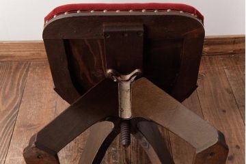 アンティーク家具　和製アンティーク　オーク材　シックな雰囲気漂う回転イス(回転椅子、チェア、ワークチェア)