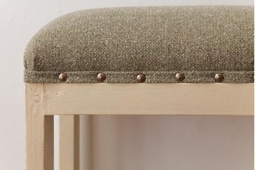 ペイント家具　あたたかなカラーが魅力的なクッションスツール(角スツール、チェア、椅子)