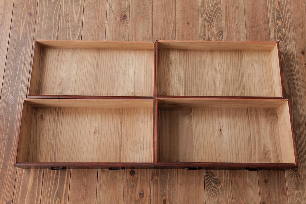 アンティーク家具　和製アンティーク　総桐材　味わい深い佇まいの閂(かんぬき、桐箪笥、桐たんす)付き小箪笥(時代箪笥、小引き出し、桐箪笥、桐たんす)