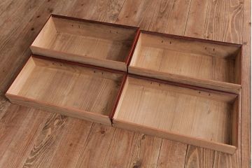 アンティーク家具　和製アンティーク　総桐材　味わい深い佇まいの閂(かんぬき、桐箪笥、桐たんす)付き小箪笥(時代箪笥、小引き出し、桐箪笥、桐たんす)