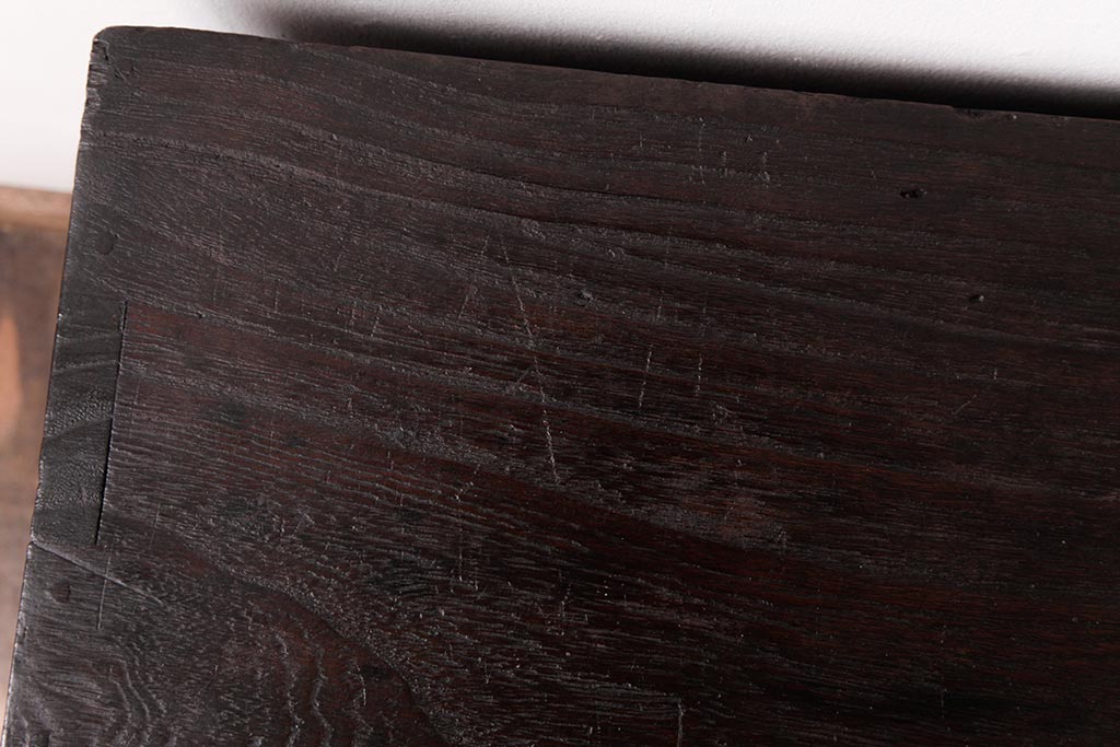 アンティーク家具　和製アンティーク　総桐材　味わい深い佇まいの閂(かんぬき、桐箪笥、桐たんす)付き小箪笥(時代箪笥、小引き出し、桐箪笥、桐たんす)