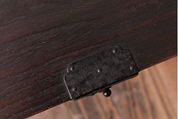 アンティーク家具　和製アンティーク　総桐材　味わい深い佇まいの閂(かんぬき、桐箪笥、桐たんす)付き小箪笥(時代箪笥、小引き出し、桐箪笥、桐たんす)