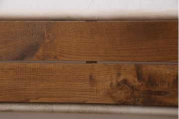 レトロ家具　リメイク家具　アンティークホワイト　懐かしい面影が宿るパイプ脚のレトロなベンチ(長椅子)