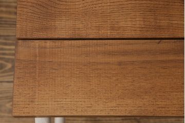 レトロ家具　リメイク家具　アンティークホワイト　懐かしい面影が宿るパイプ脚のレトロなベンチ(長椅子)