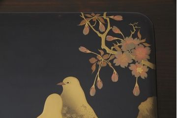 アンティーク雑貨　和製アンティーク　漆器　品のある花鳥図が美しい木製の手許箱(小物入れ、文箱、硯箱)
