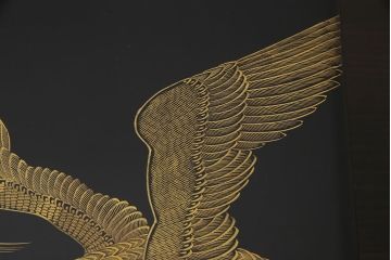 アンティーク雑貨　和製アンティーク　沈金蒔絵　凛々しい図柄が目を引く手許箱(小物入れ、文箱、硯箱)
