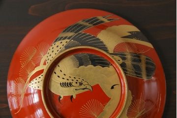 アンティーク雑貨　古民具・骨董　明治大正期　蒔絵　鷹と松　朱塗りのお椀6客セット(木製漆器)(1)