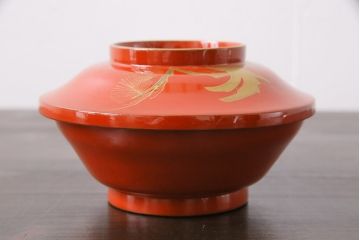 アンティーク雑貨　古民具・骨董　明治大正期　蒔絵　鷹と松　朱塗りのお椀6客セット(木製漆器)(1)