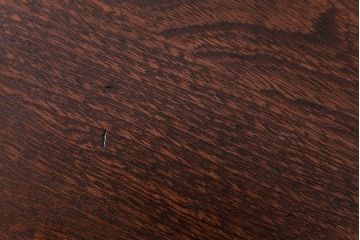 レトロ家具　昭和レトロ　栓材・樺材　取っ手が個性的な味のある趣の文机(座机、ローテーブル)