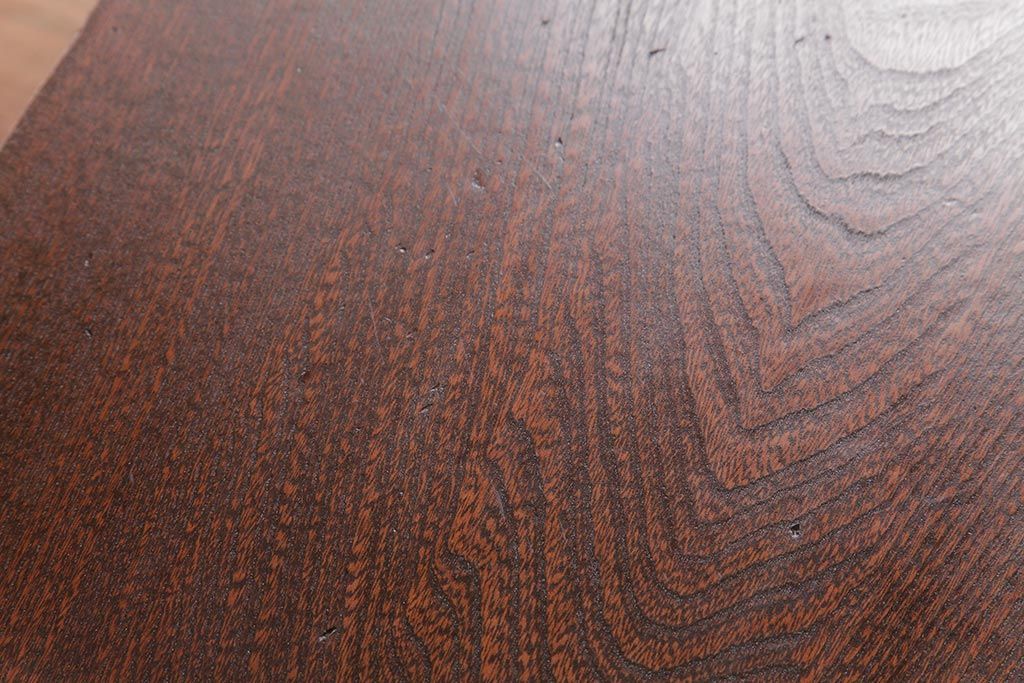 レトロ家具　昭和レトロ　栓材・樺材　取っ手が個性的な味のある趣の文机(座机、ローテーブル)