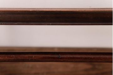 アンティーク雑貨　和製アンティーク　天板桜材一枚板　漆塗りの上品な花台(飾り台、座机)