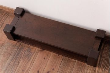 アンティーク家具　和製アンティーク　栃の木・ケヤキ材　力強い杢目が目を引く置き床(ローボード、飾り台)