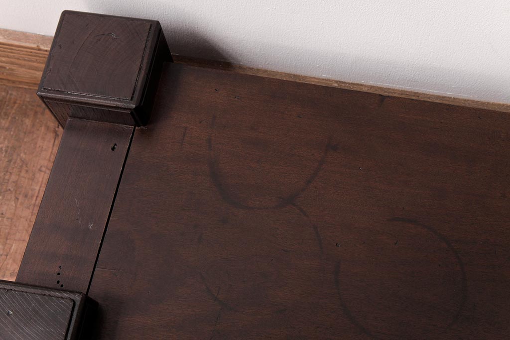 アンティーク家具　和製アンティーク　栃の木・ケヤキ材　力強い杢目が目を引く置き床(ローボード、飾り台)