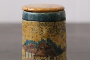 アンティーク雑貨　骨董　里山の情景が描かれた九谷焼の茶入れ(茶道具、陶器)