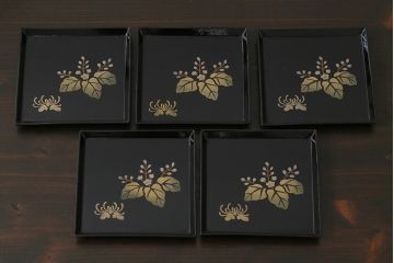 アンティーク雑貨　和製アンティーク　昭和初期　金彩・螺鈿　木製漆器菓子器(菓子入れ、銘々皿)
