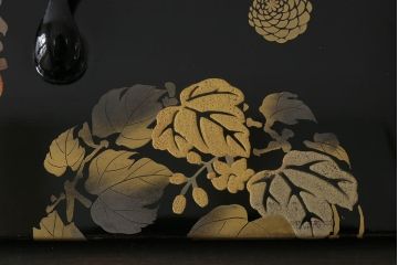 アンティーク雑貨　和製アンティーク　昭和初期　金彩・螺鈿　木製漆器菓子器(菓子入れ、銘々皿)