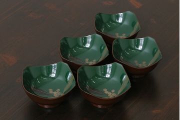 和製アンティーク　滋味豊かな意匠の木製漆器小鉢(向付、小皿、和食器)(1)