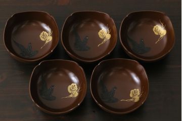 和製アンティーク　花鳥図　金彩が鮮やかな木製漆器小鉢(向付、小皿、和食器)
