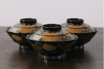 アンティーク雑貨　和製アンティーク　葵の葉紋　高級感漂う木製お椀(漆器、和食器)3客セット